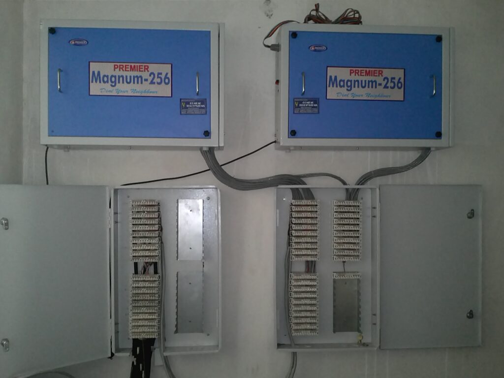 Premier Intercom system connecting to MDF box with Modules.jpg - Wikimedia Commons
